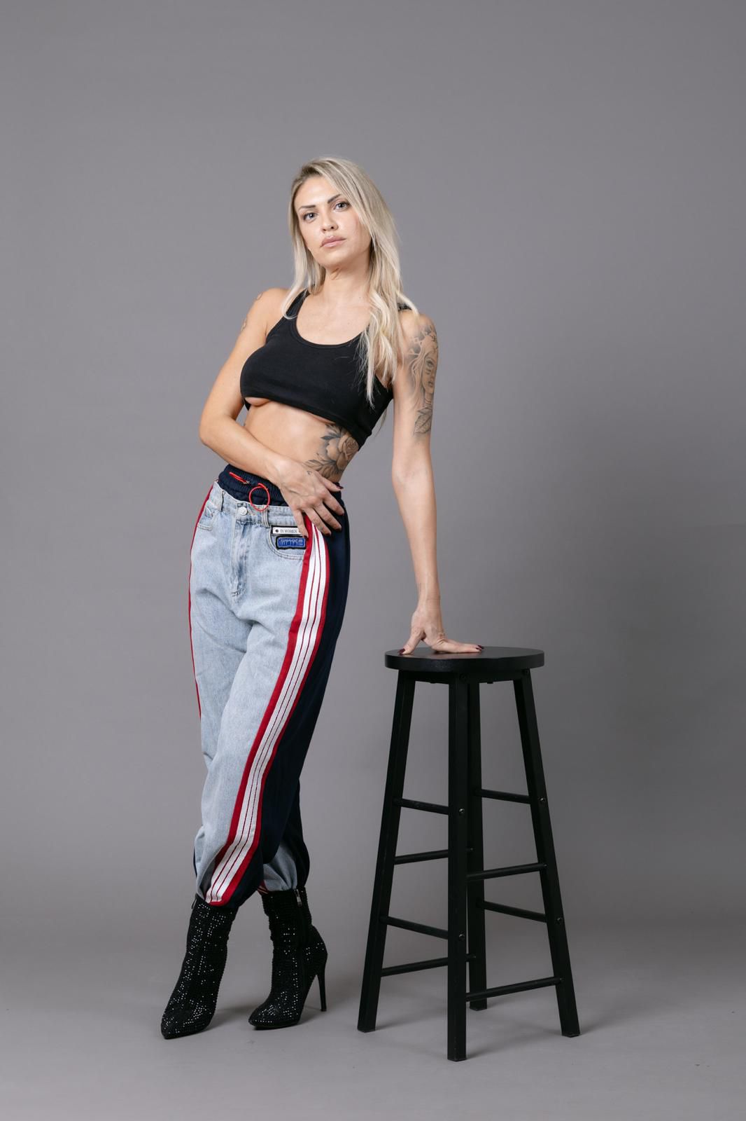 Raffaella-B-18