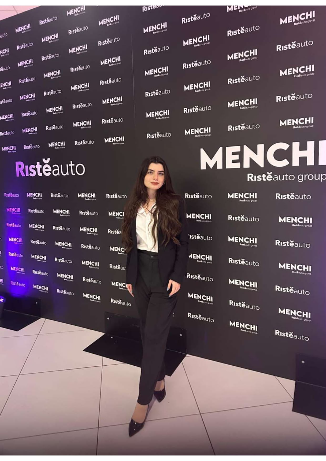 Elena-R-04 Elena-R-04